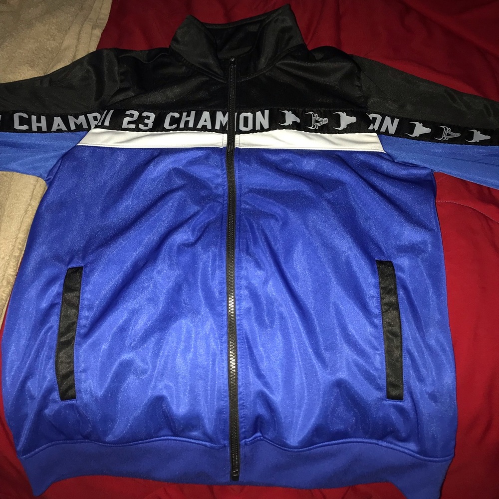 Jordan 23 jacket lightly worn💯